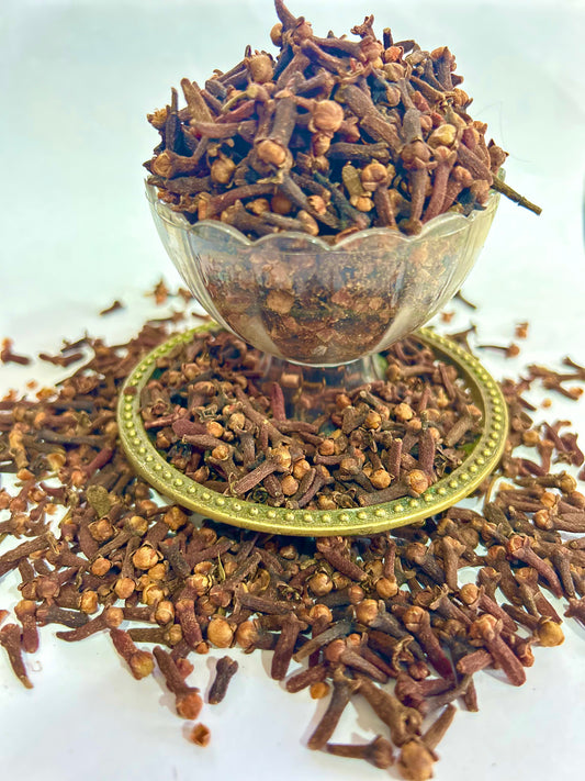 Clove with oil spices